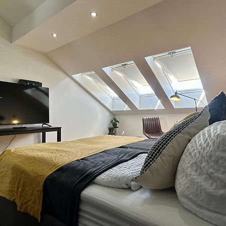 Designer Apartments, 2 Min To U1 Reumannplatz Вена Экстерьер фото